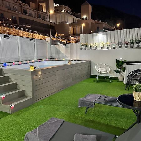 Big Villa Puerto Rico Streetfront With Private Saltwater Jacuzzi Pool, Bbq, Kitchen & 3 Terraces Near Shopping Center Puerto Rico (Gran Canaria) Exterior foto