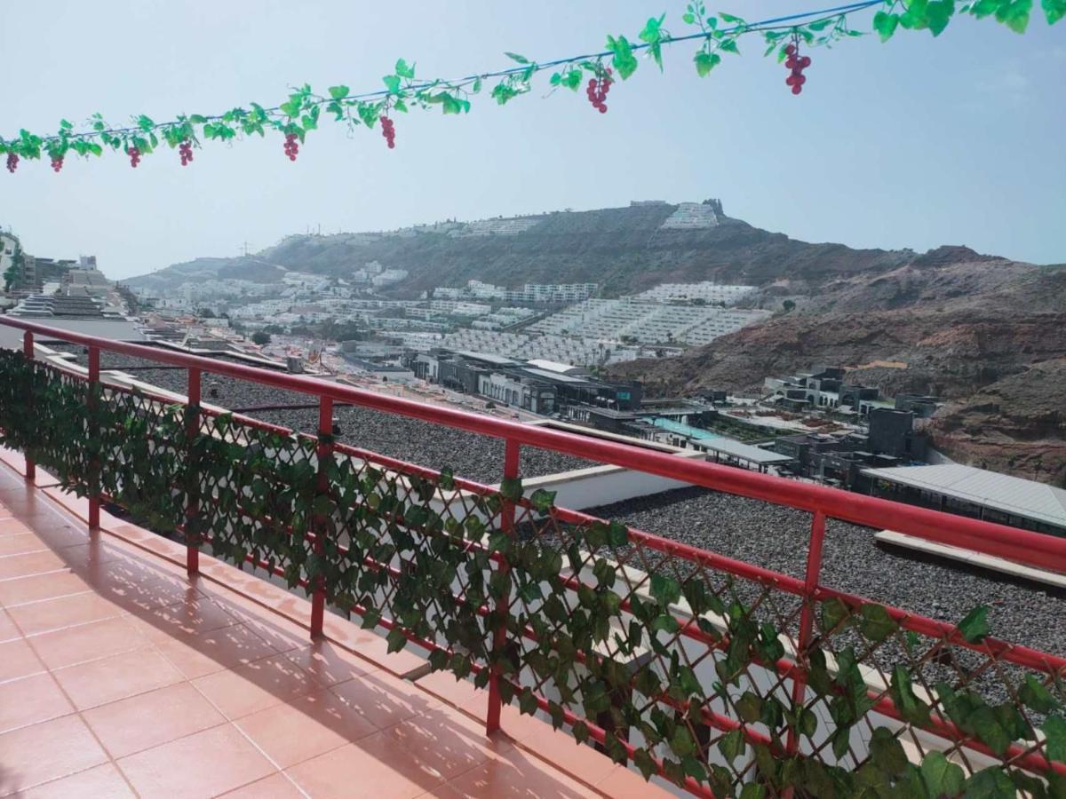Big Villa Puerto Rico Streetfront With Private Saltwater Jacuzzi Pool, Bbq, Kitchen & 3 Terraces Near Shopping Center Puerto Rico (Gran Canaria) Exterior foto
