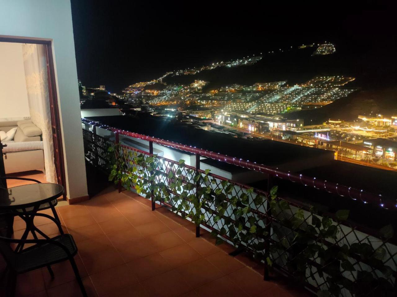 Big Villa Puerto Rico Streetfront With Private Saltwater Jacuzzi Pool, Bbq, Kitchen & 3 Terraces Near Shopping Center Puerto Rico (Gran Canaria) Exterior foto