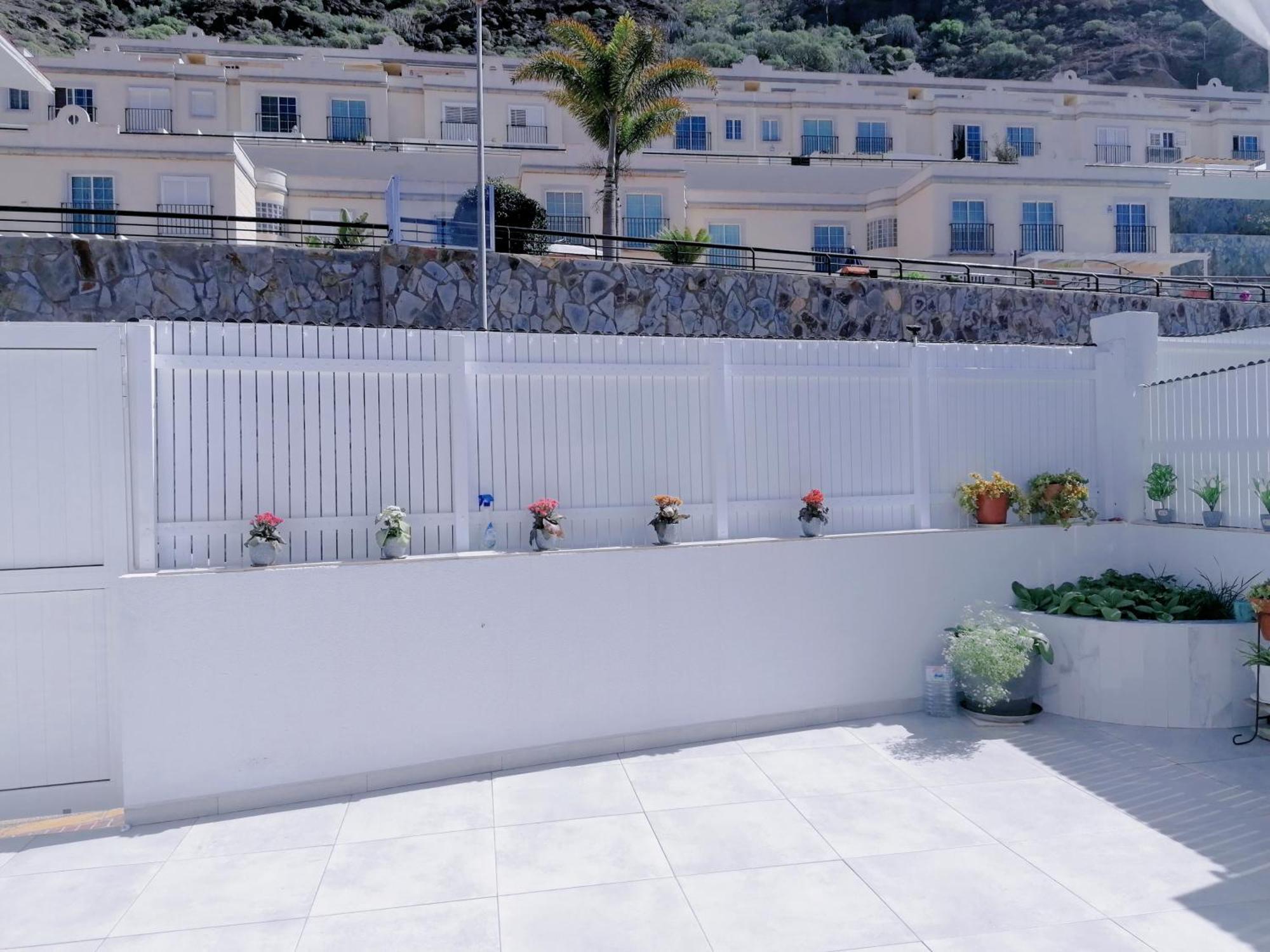 Big Villa Puerto Rico Streetfront With Private Saltwater Jacuzzi Pool, Bbq, Kitchen & 3 Terraces Near Shopping Center Puerto Rico (Gran Canaria) Exterior foto
