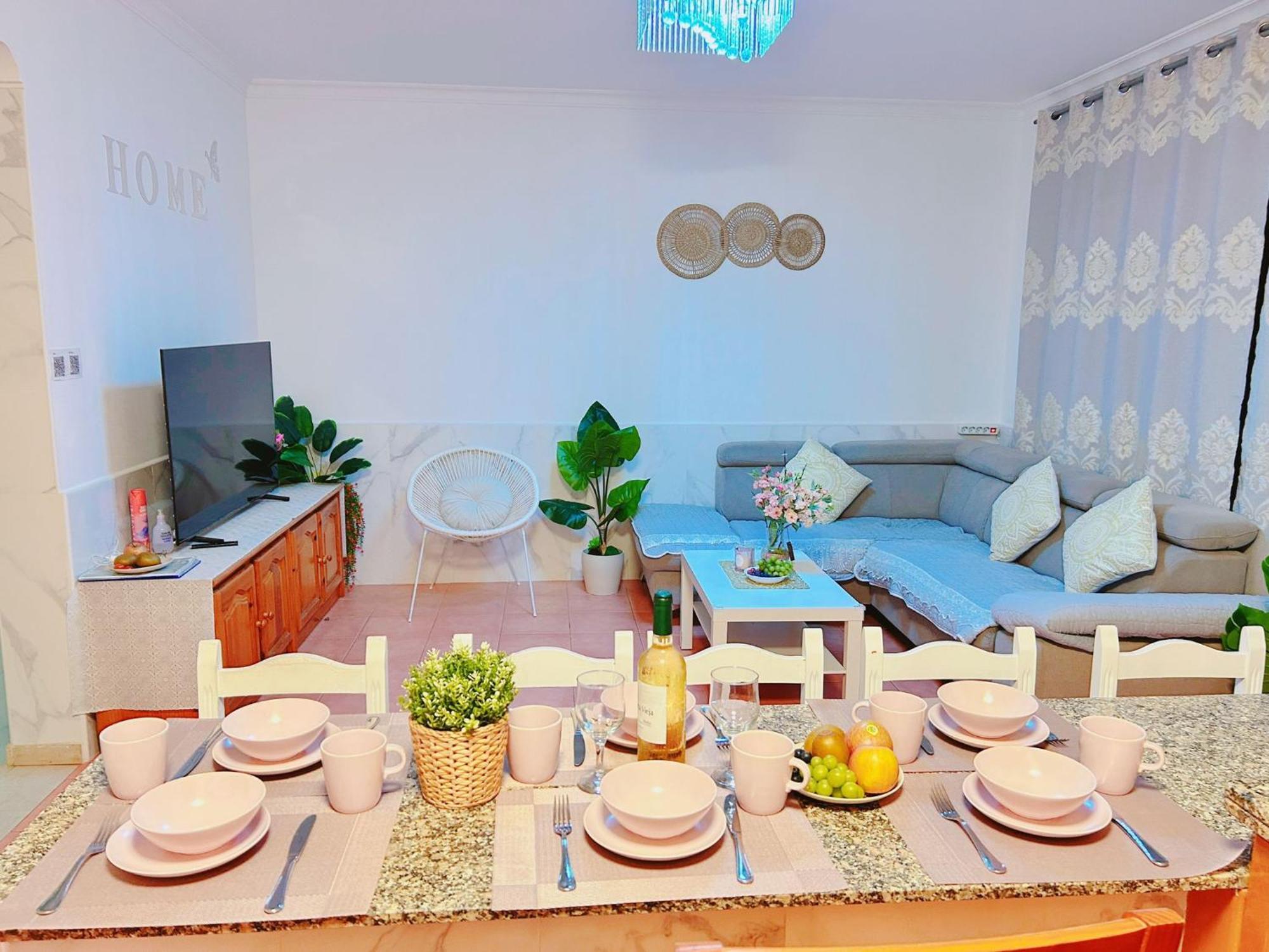 Big Villa Puerto Rico Streetfront With Private Saltwater Jacuzzi Pool, Bbq, Kitchen & 3 Terraces Near Shopping Center Exterior foto