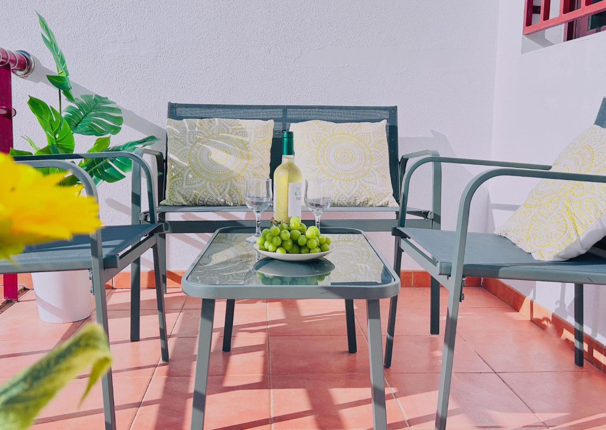 Big Villa Puerto Rico Streetfront With Private Saltwater Jacuzzi Pool, Bbq, Kitchen & 3 Terraces Near Shopping Center Puerto Rico (Gran Canaria) Exterior foto