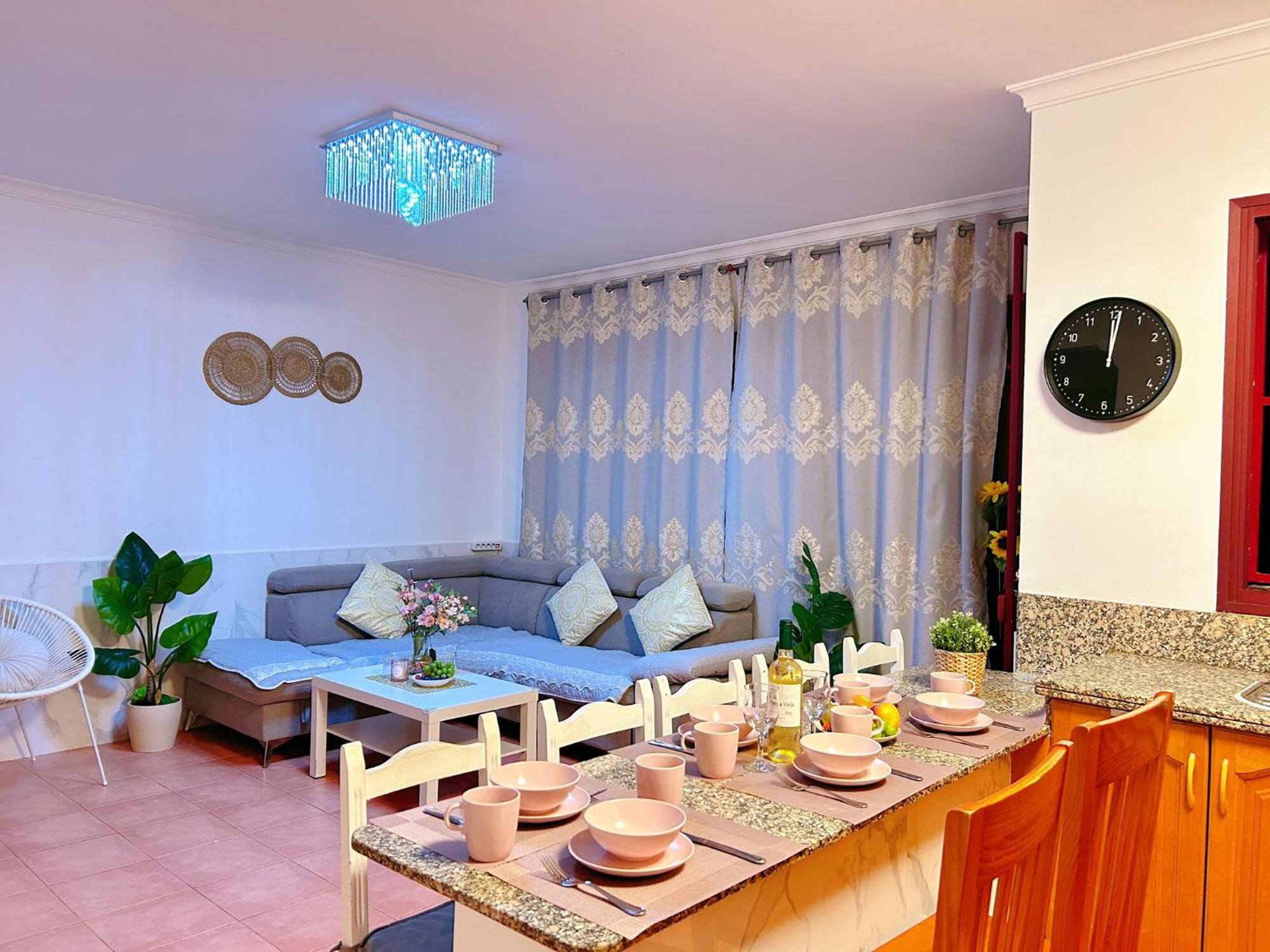 Big Villa Puerto Rico Streetfront With Private Saltwater Jacuzzi Pool, Bbq, Kitchen & 3 Terraces Near Shopping Center Puerto Rico (Gran Canaria) Exterior foto